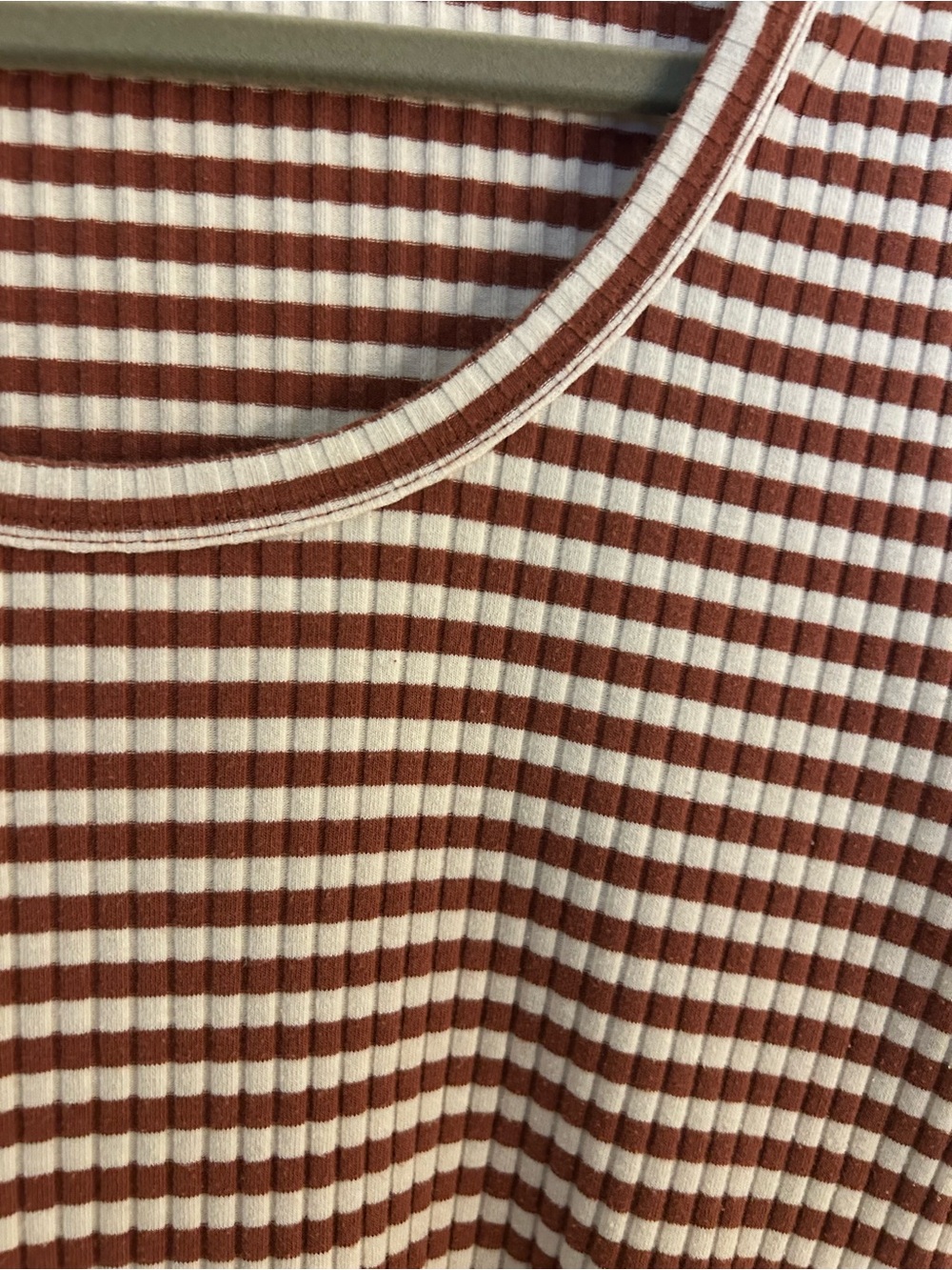 Carve Designs Scoop Neck Ribbed Stripe Top - Rust/White - Picture 3 of 4